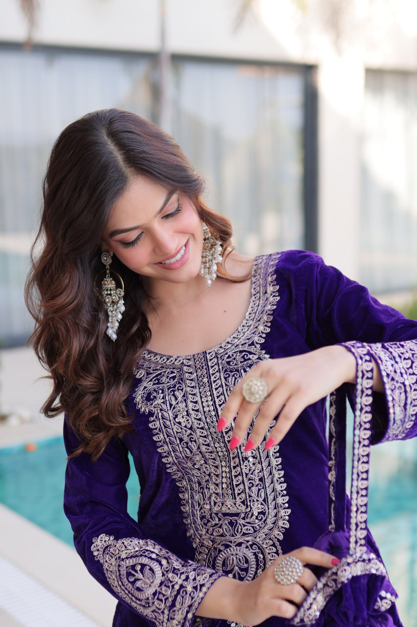 Purple Velvet Top Pant Set & Matching Batwa