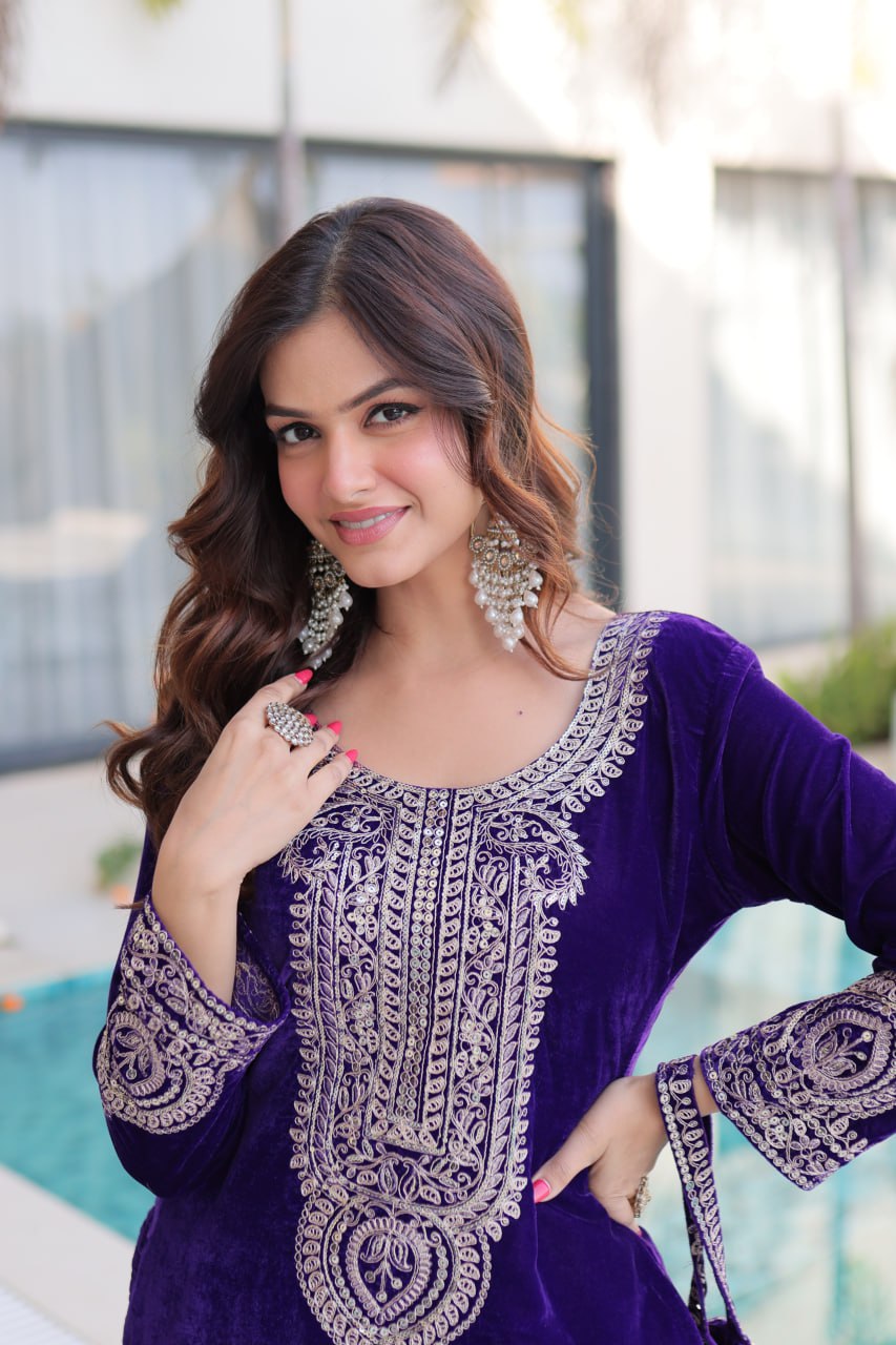 Purple Velvet Top Pant Set & Matching Batwa