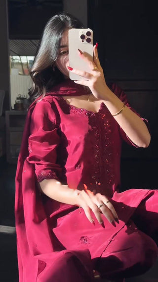 Pink Chinon Silk Thread & Sequin Embroidered Salwar Suit Set with Dupatta ClothsVilla