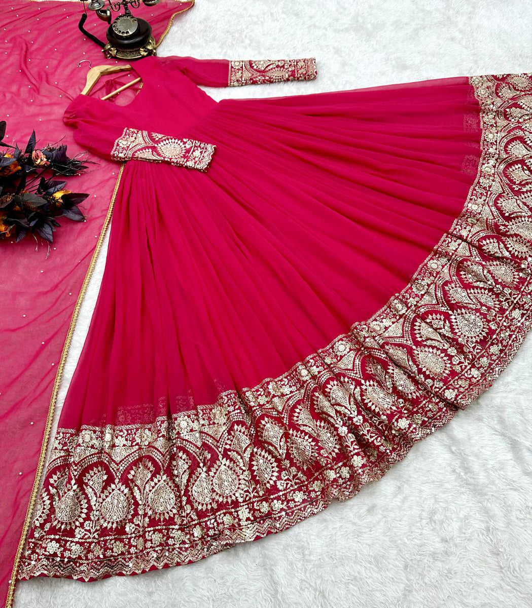 Floral Fantasy: Embroidered Tulle Skirt for Enchanting Occasions main image 1