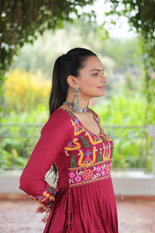 Pink Colour Navratri Special Rayon Kurti with Kutchi Gamthi Work – Adjustable Fit & Full Sleeves ClothsVilla