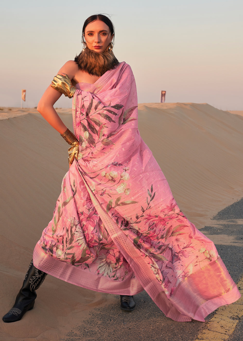Pink Elegant Blended Linen Silk Saree – Breathable & Stylish for All Seasons Clothsvilla