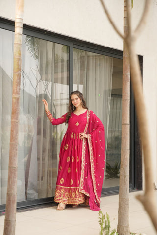 Pink Elegant Embroidered Star Georgette Gown with Dupatta – Full Sleeve, Pan Neck, Zari & Sequin Work Clothsvilla