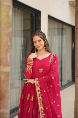 Pink Elegant Embroidered Star Georgette Gown with Dupatta – Full Sleeve, Pan Neck, Zari & Sequin Work Clothsvilla