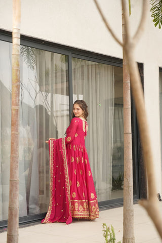 Pink Elegant Embroidered Star Georgette Gown with Dupatta – Full Sleeve, Pan Neck, Zari & Sequin Work Clothsvilla