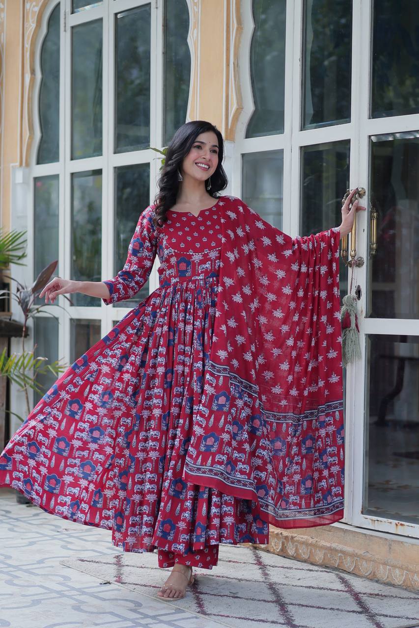 Pink Elegant Pure Cotton Ethnic Suit Set – Comfort & Style Combined Secondary image