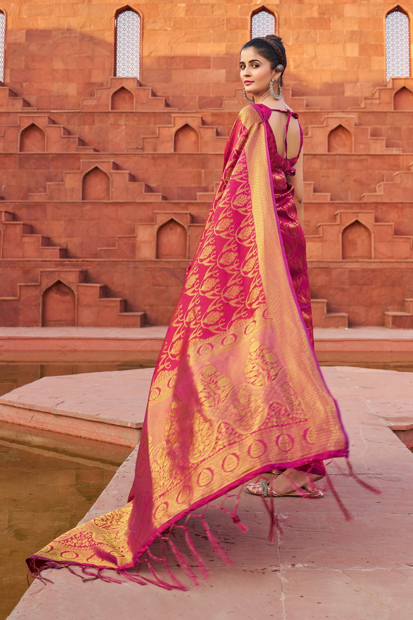 Pink Exquisite Litchi Silk Banarasi Saree with Zari Woven Design ClothsVilla