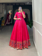 Load image into Gallery viewer, Pink Jacquard Silk Paithani Gown ClothsVilla