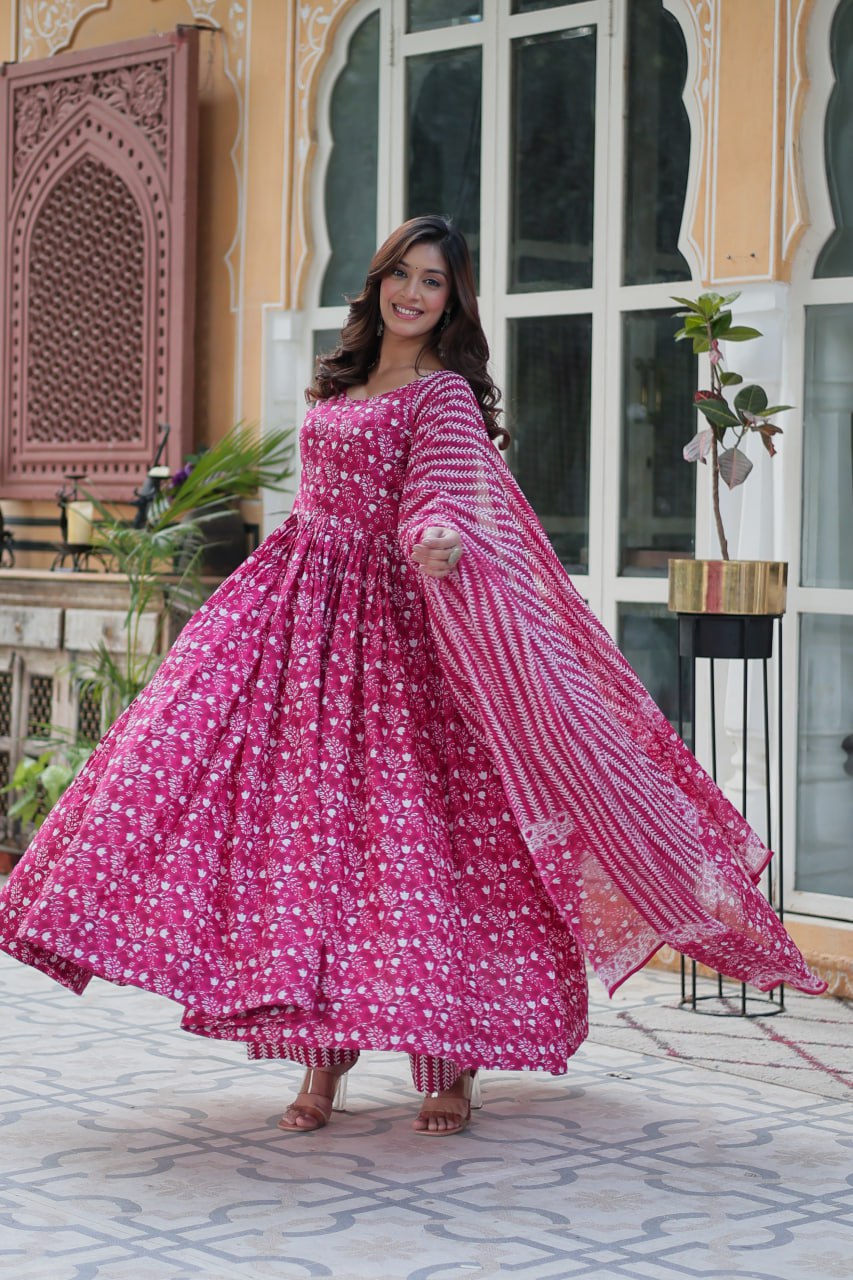 Pink Premium Readymade Kurti with Pant & Dupatta Set – Elegant & Comfortable! Clothsvilla