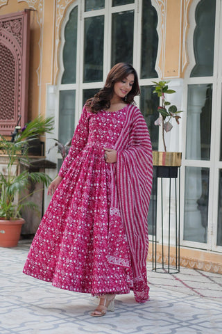 Pink Premium Readymade Kurti with Pant & Dupatta Set – Elegant & Comfortable! Clothsvilla