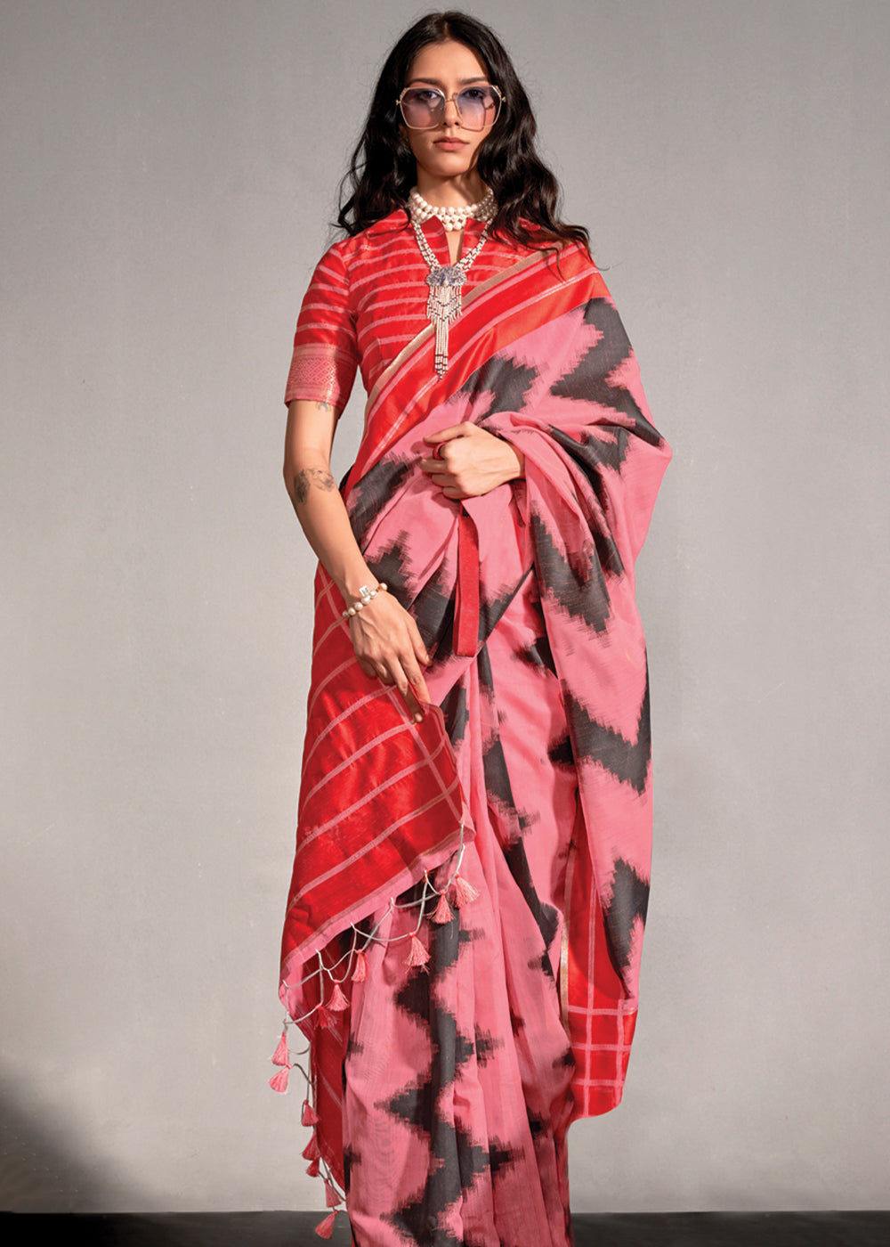 Pink Regal Banarasi Blended Silk Saree – Timeless Elegance for Grand Occasions ClothsVilla