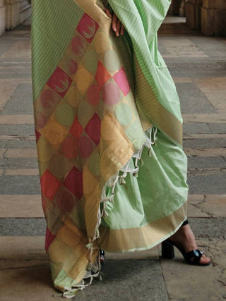 Pista Elegant Banarasi Silk Blend Saree with Tassel Detailing – Unstitched Blouse Piece ClothsVilla