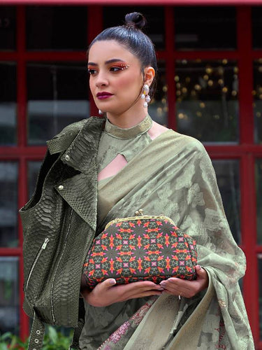 Pista Elegant Brasso Madurai Saree with Unstitched Blouse Piece Clothsvilla