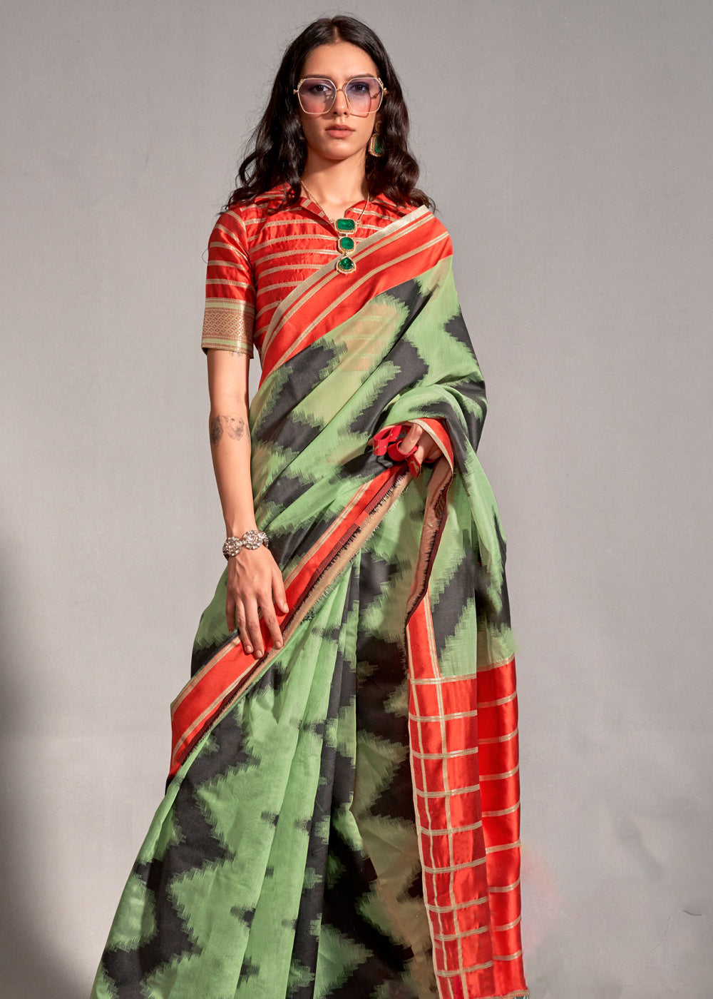 Pista Regal Banarasi Blended Silk Saree – Timeless Elegance for Grand Occasions Secondary image