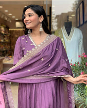 Load image into Gallery viewer, Plum Purple Premium Designer Party Wear Alia Cut Gown, Dupatta Set Clothsvilla