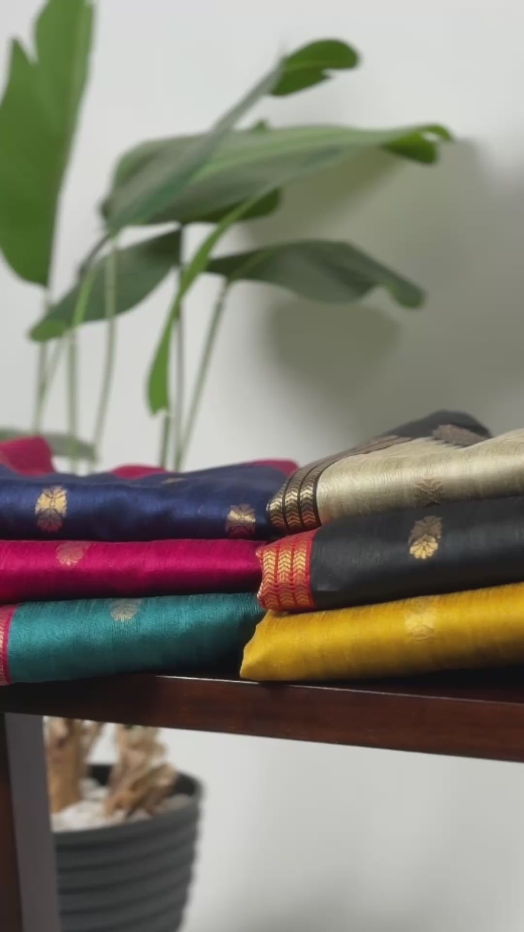 Elegant Cotton Zari Weaving Saree