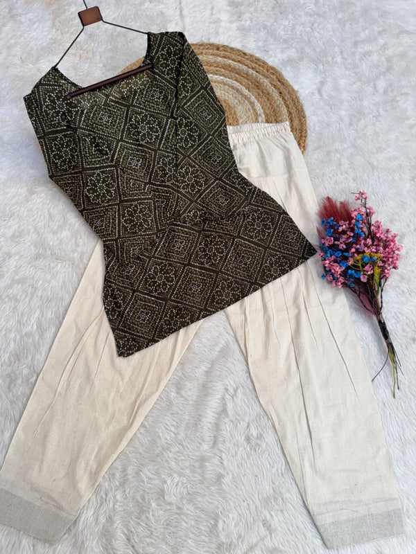 Print Kurti with Linen Cotton Farsi Pant Set ClothsVilla