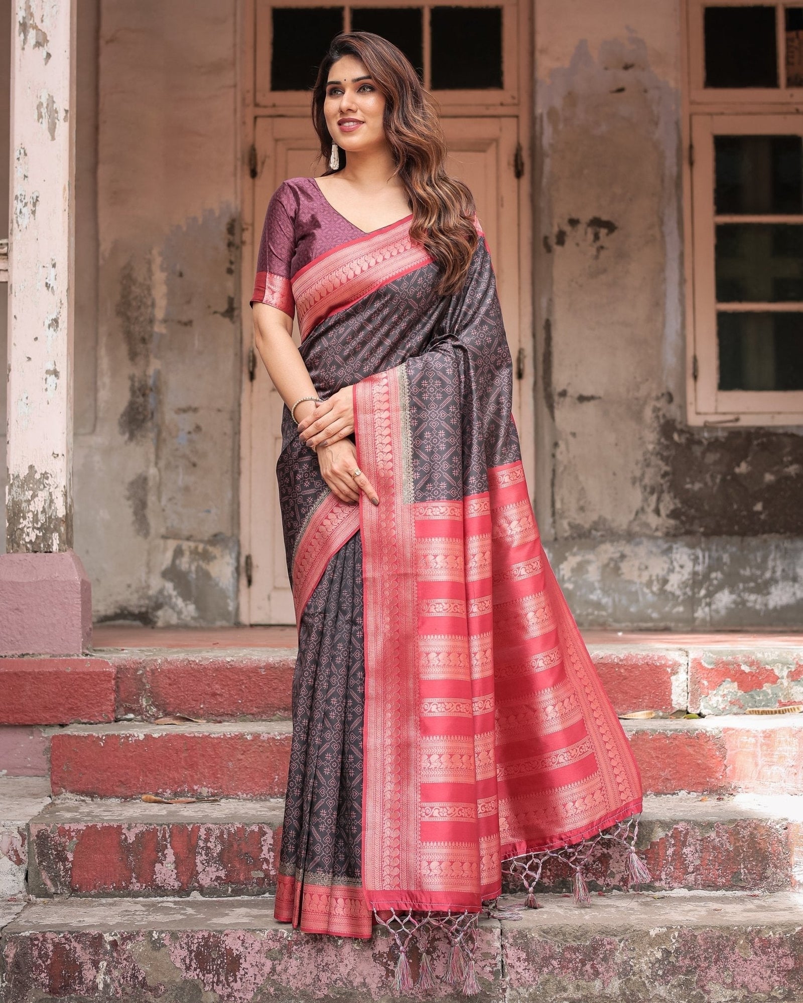 Black Banarasi Silk Saree with Intricate Pink Zari Border & Traditional Motifs BANARASI PRINTED