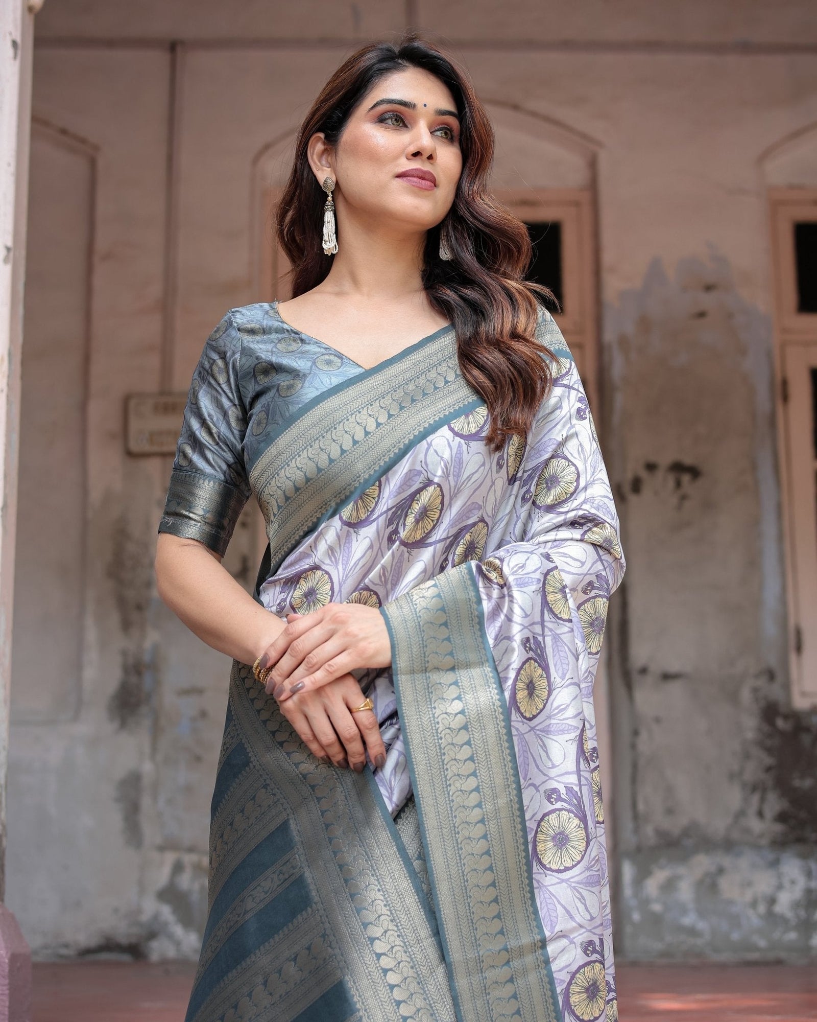 Sophisticated Lilac Banarasi Silk Saree with Floral Prints and Zari Tassel Border BANARASI PRINTED