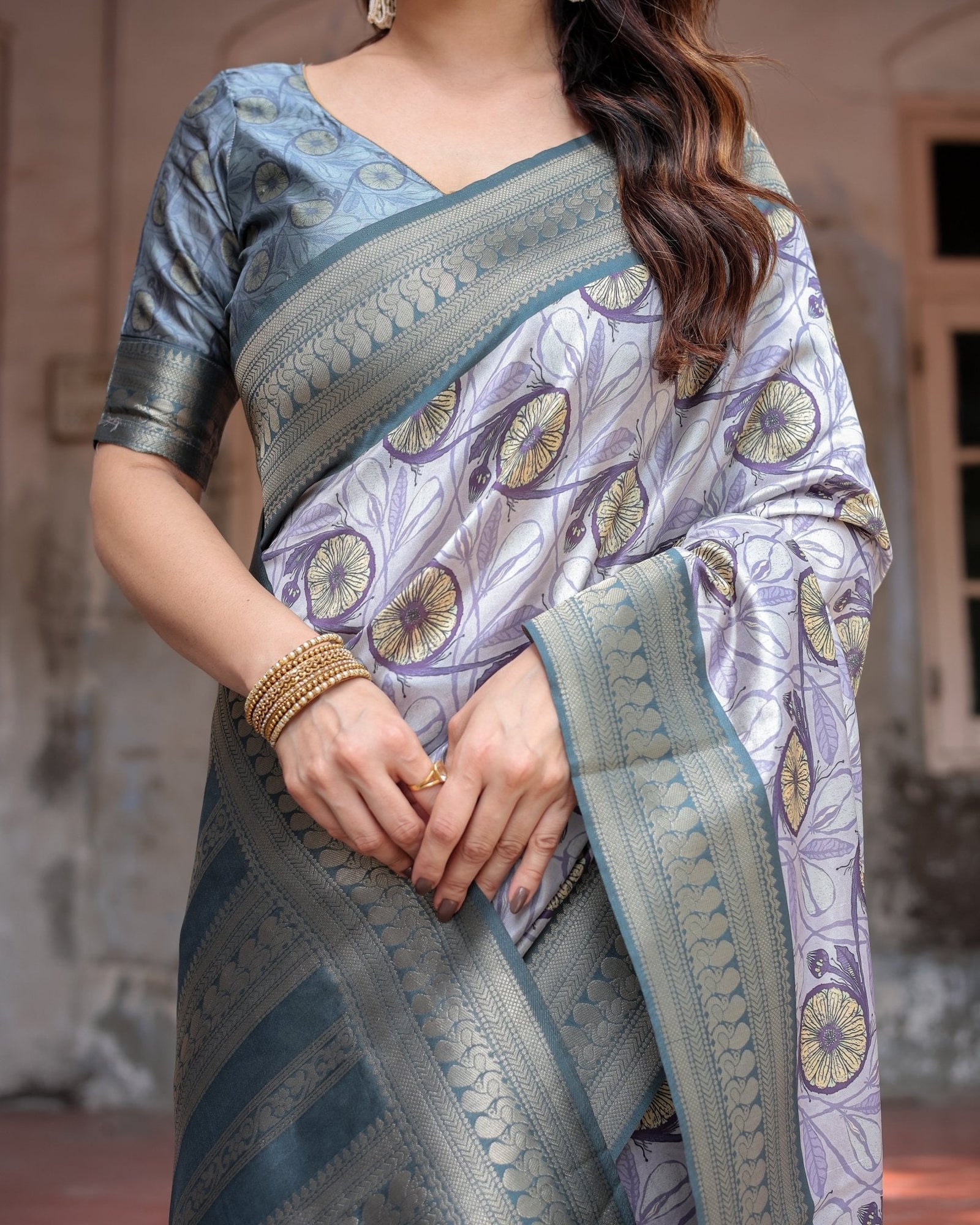 Sophisticated Lilac Banarasi Silk Saree with Floral Prints and Zari Tassel Border BANARASI PRINTED