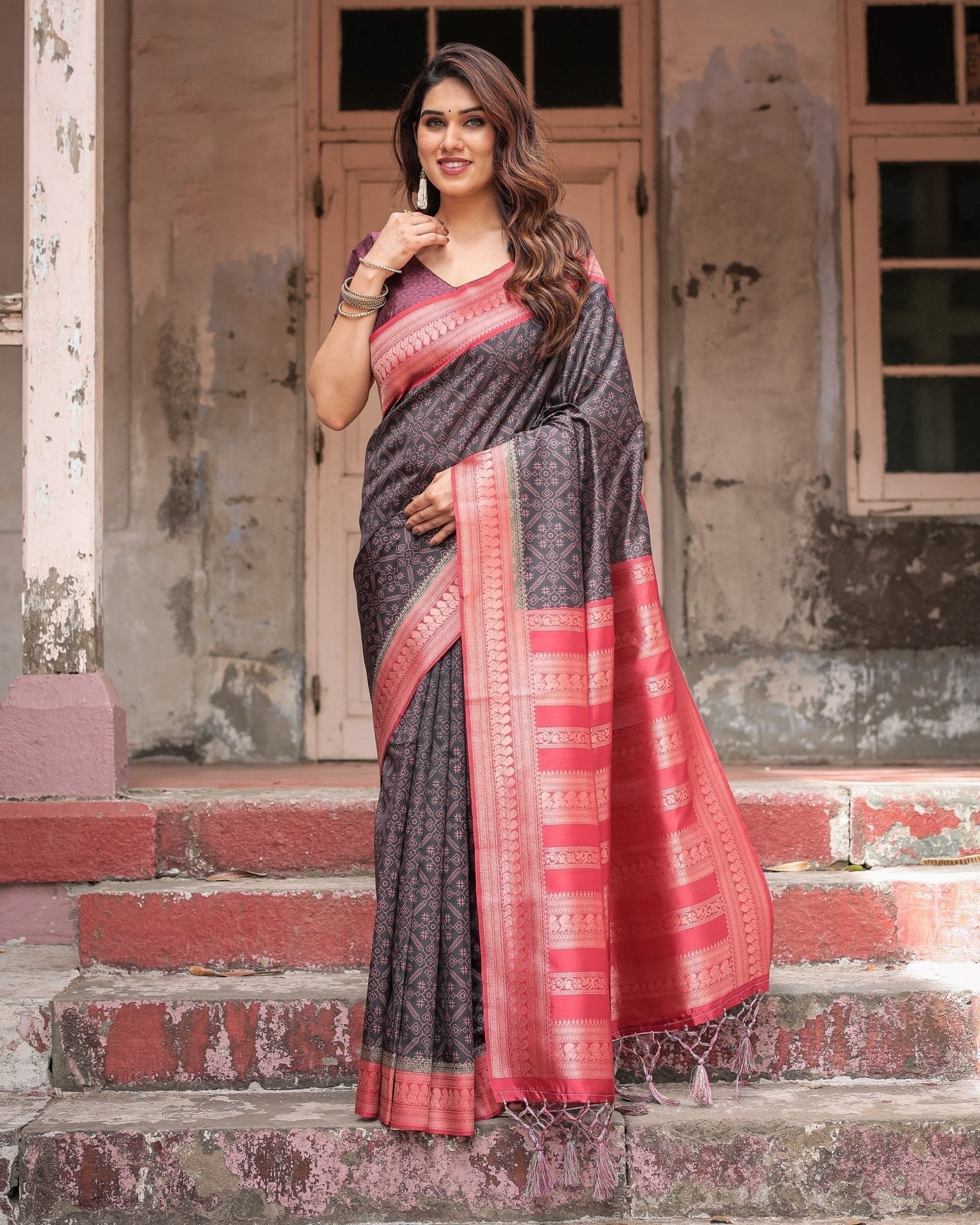 Black Banarasi Silk Saree with Intricate Pink Zari Border & Traditional Motifs BANARASI PRINTED