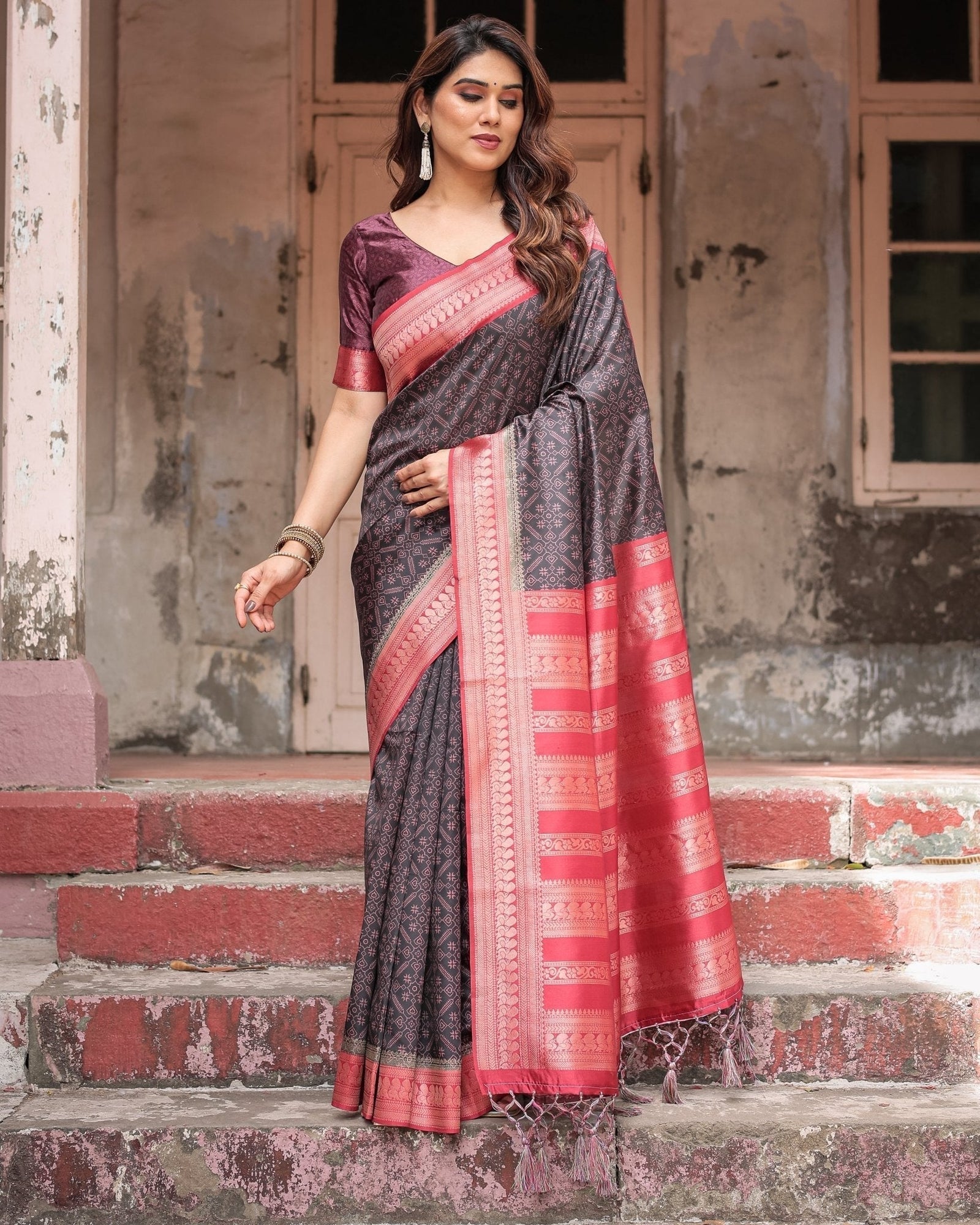 Black Banarasi Silk Saree with Intricate Pink Zari Border & Traditional Motifs BANARASI PRINTED