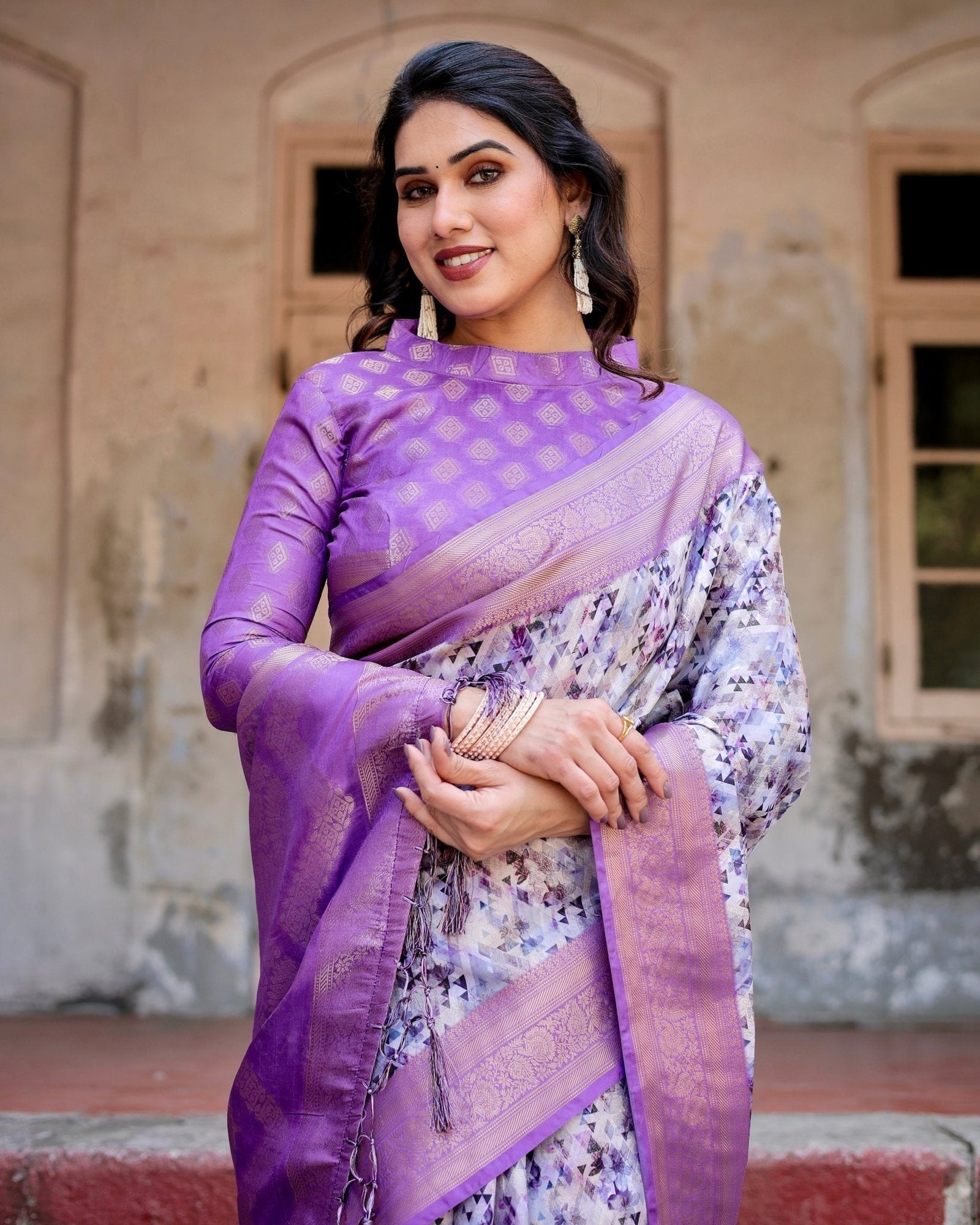 Lavender and White Geometric Floral Digital Print Banarasi Silk Saree with Zari Weave and Tassel-Embellished Pallu BANARASI PRINTED