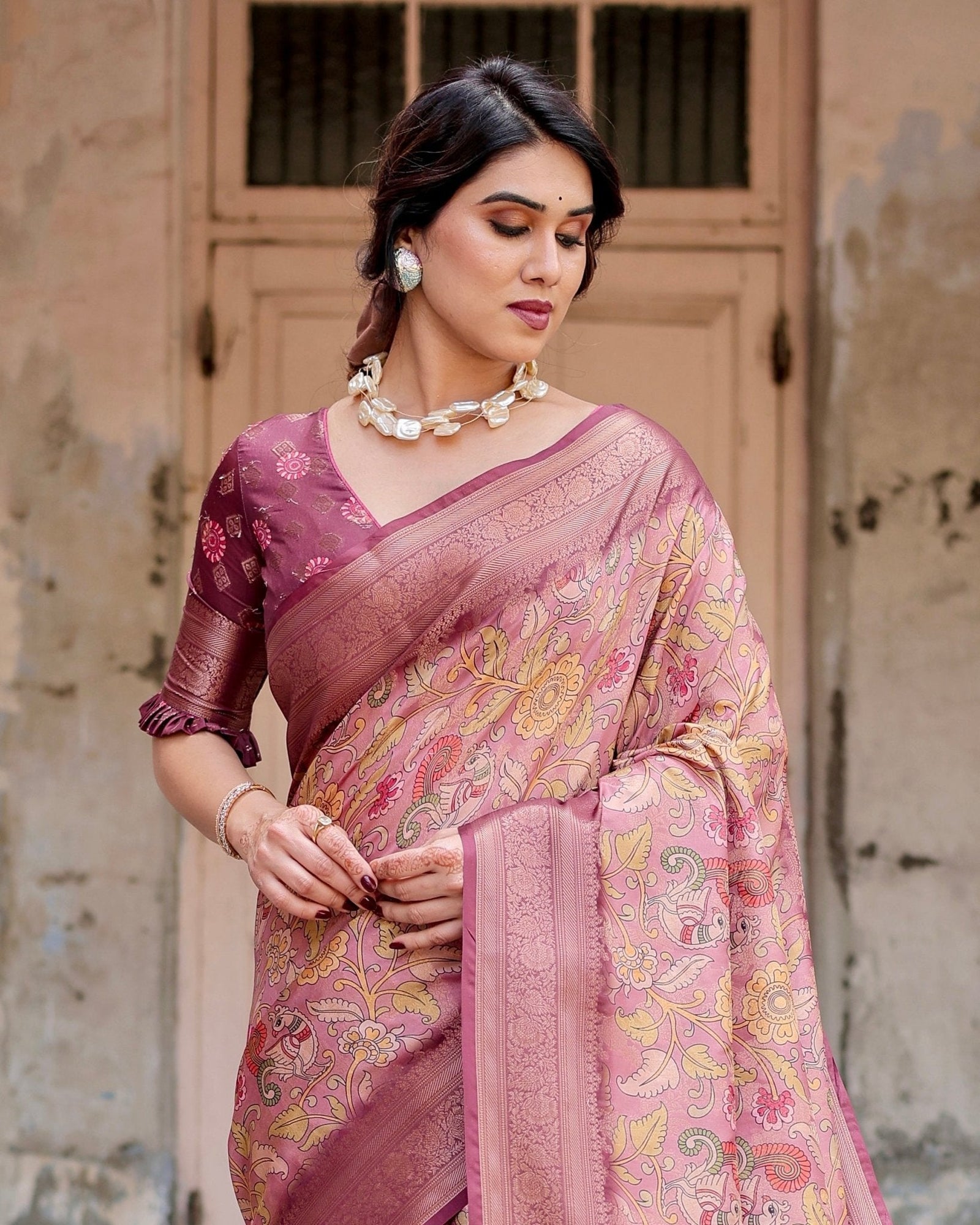 Elegant Pink Banarasi Silk Saree with Floral Zari Weaving and Tassel-Embellished Pallu BANARASI PRINTED