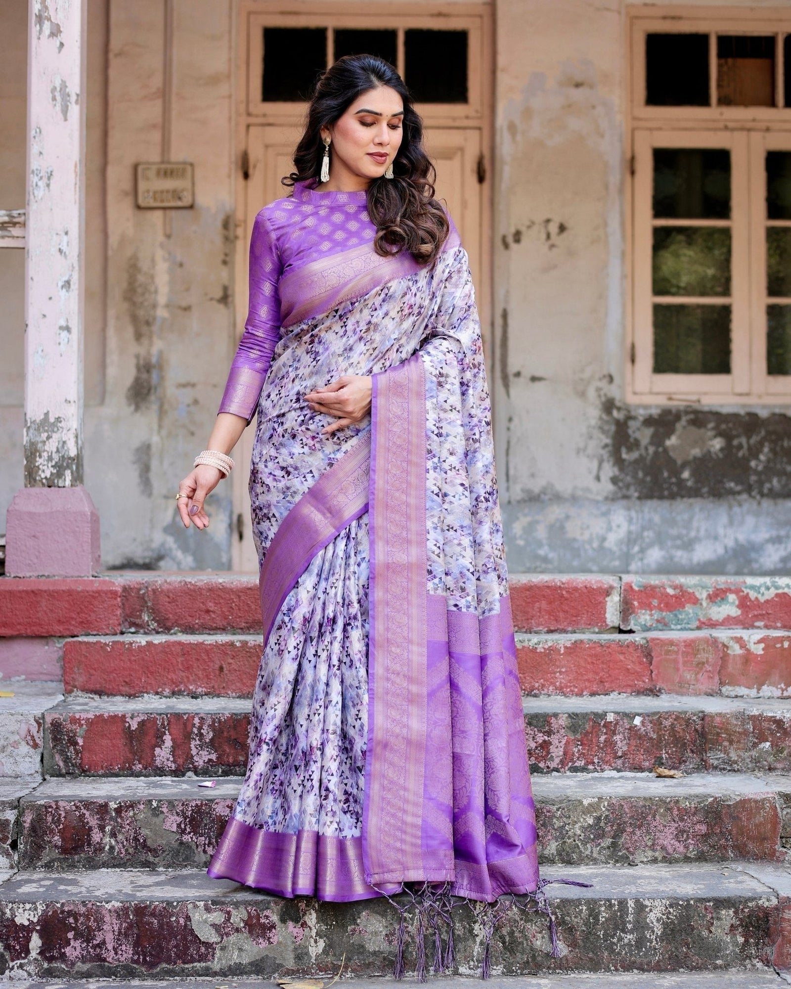 Lavender and White Geometric Floral Digital Print Banarasi Silk Saree with Zari Weave and Tassel-Embellished Pallu BANARASI PRINTED