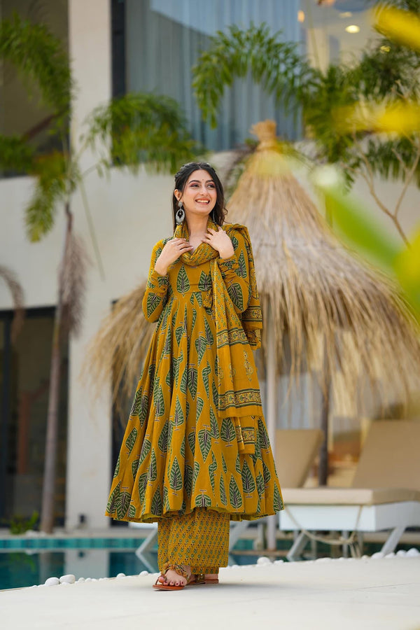 Pure Muslin Digital Print Anarkali Kurti Pant Dupatta Set Clothsvilla