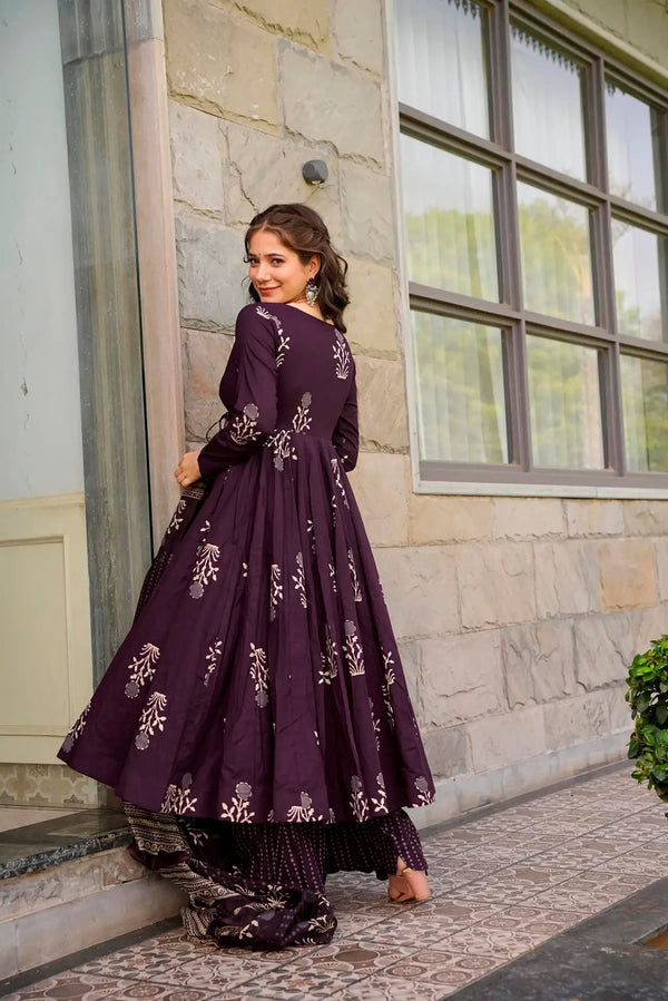Pure Muslin Digital Print Kurti Pant Dupatta Set Clothsvilla
