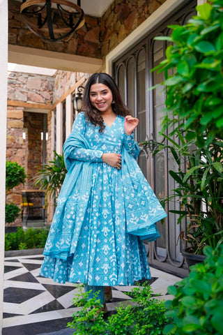 Pure Muslin Digital Print Kurti Pant Dupatta Set Clothsvilla