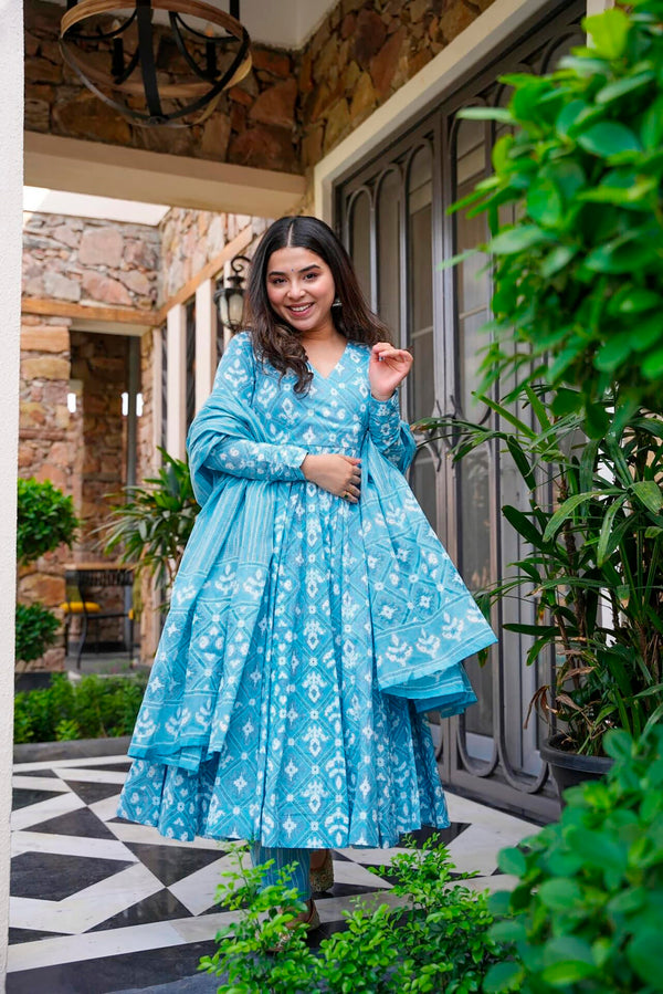 Pure Muslin Digital Print Kurti Pant Dupatta Set Clothsvilla