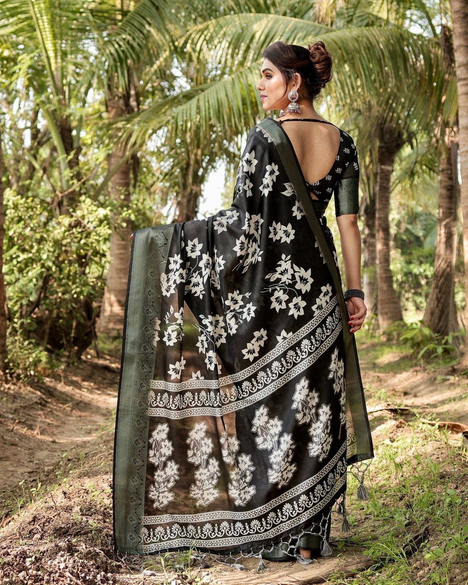Elegant Black Tussar Silk Saree with Zari Embellished Border and Bold Floral Pallu DIGITAL PRINT