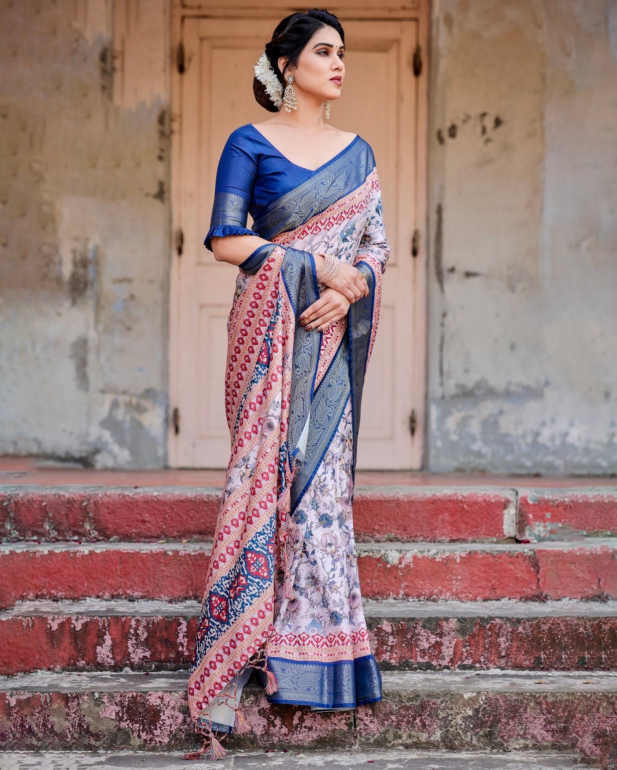 Ivory and Navy Blue Tussar Silk Saree with Floral Elegance and Ornamental Zari Work DIGITAL PRINT