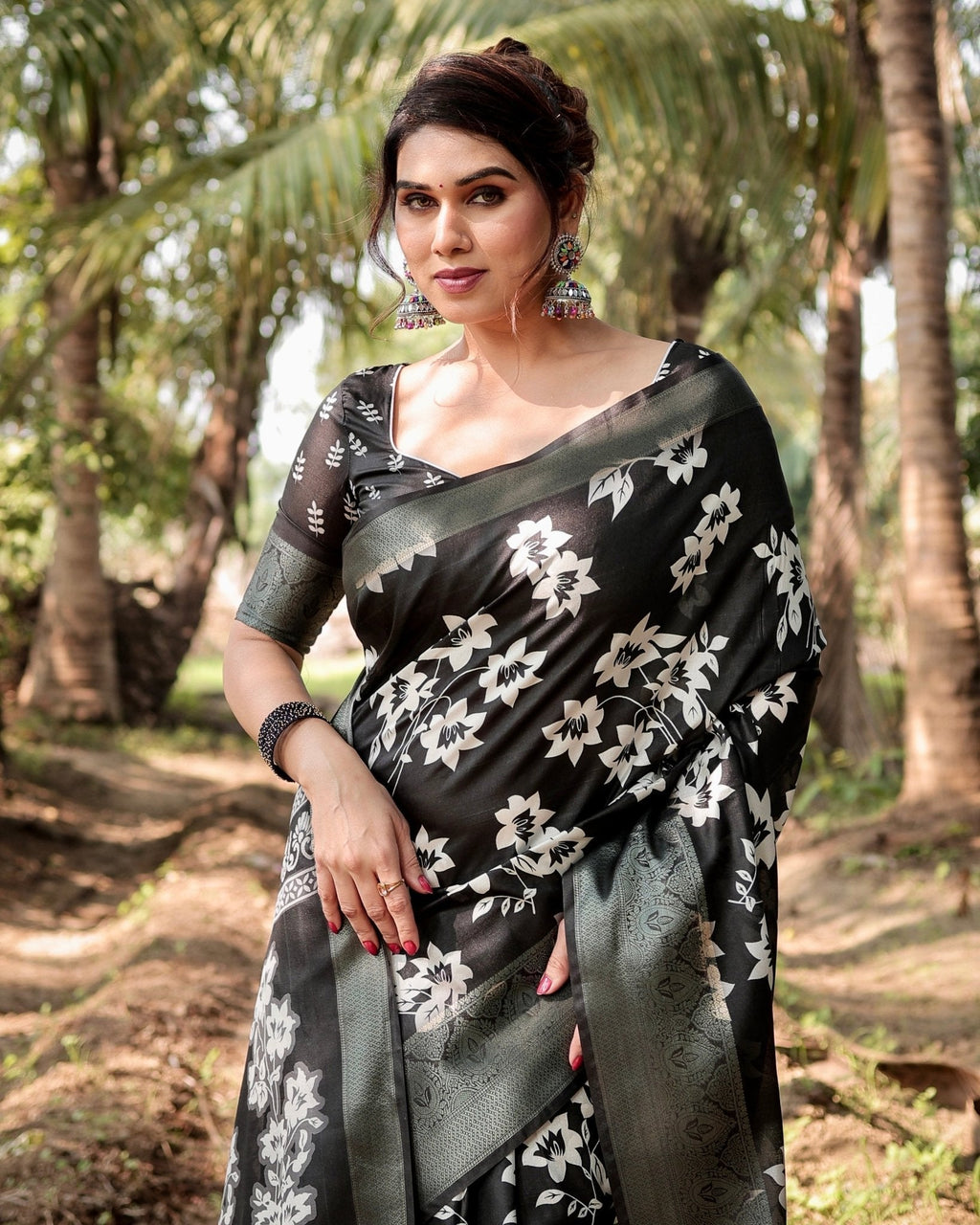 Elegant Black Tussar Silk Saree with Zari Embellished Border and Bold Floral Pallu DIGITAL PRINT