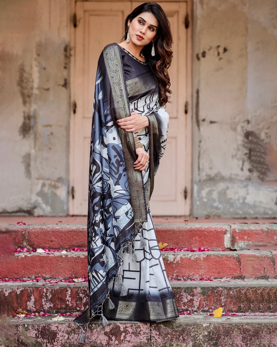 Monochrome Abstract Tussar Silk Saree with Charcoal Gray Zari Border DIGITAL PRINT Main image