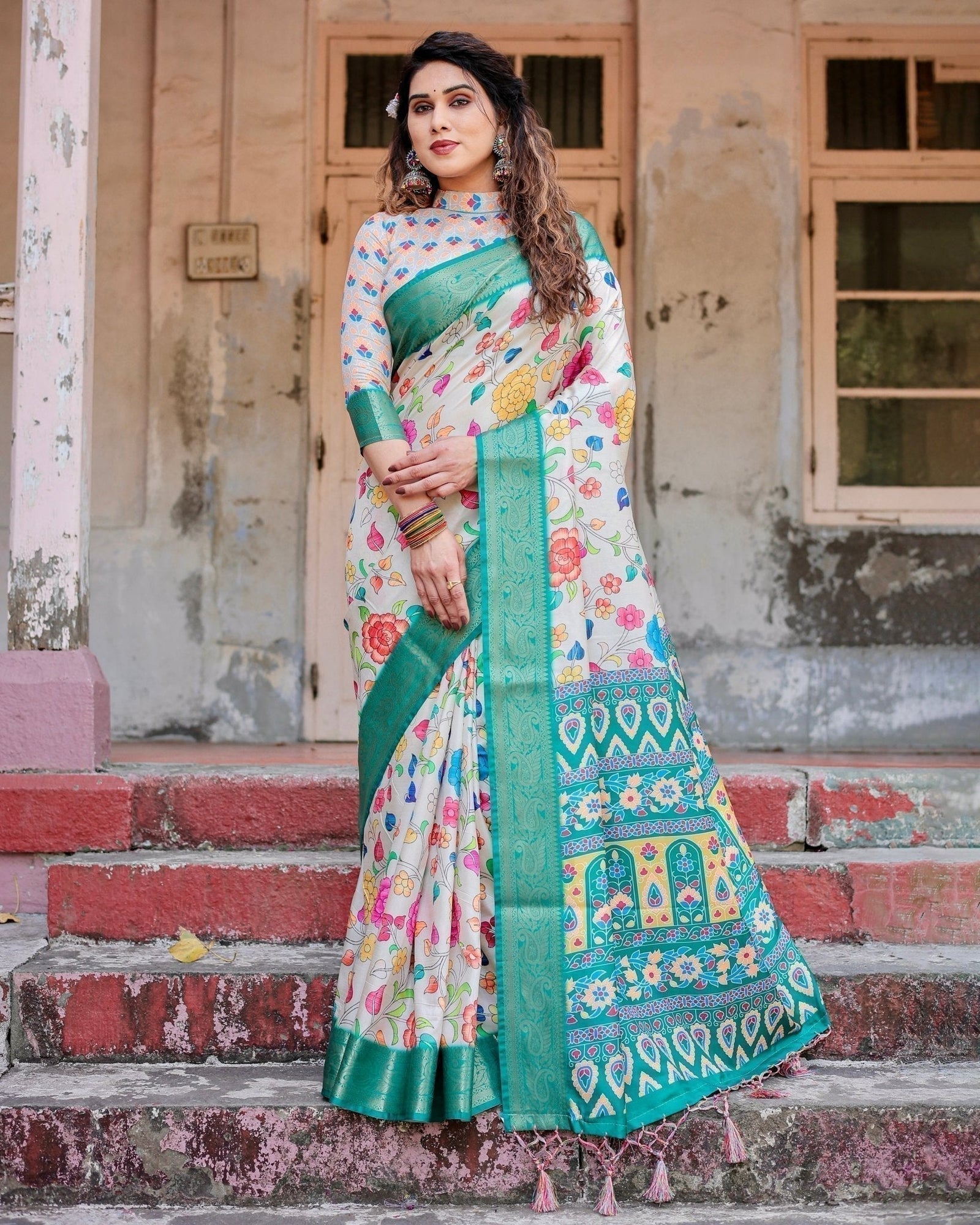 Elegant Multicolor Floral Digital Print Saree with Ornate Green Border and Artistic Pallu DIGITAL PRINT