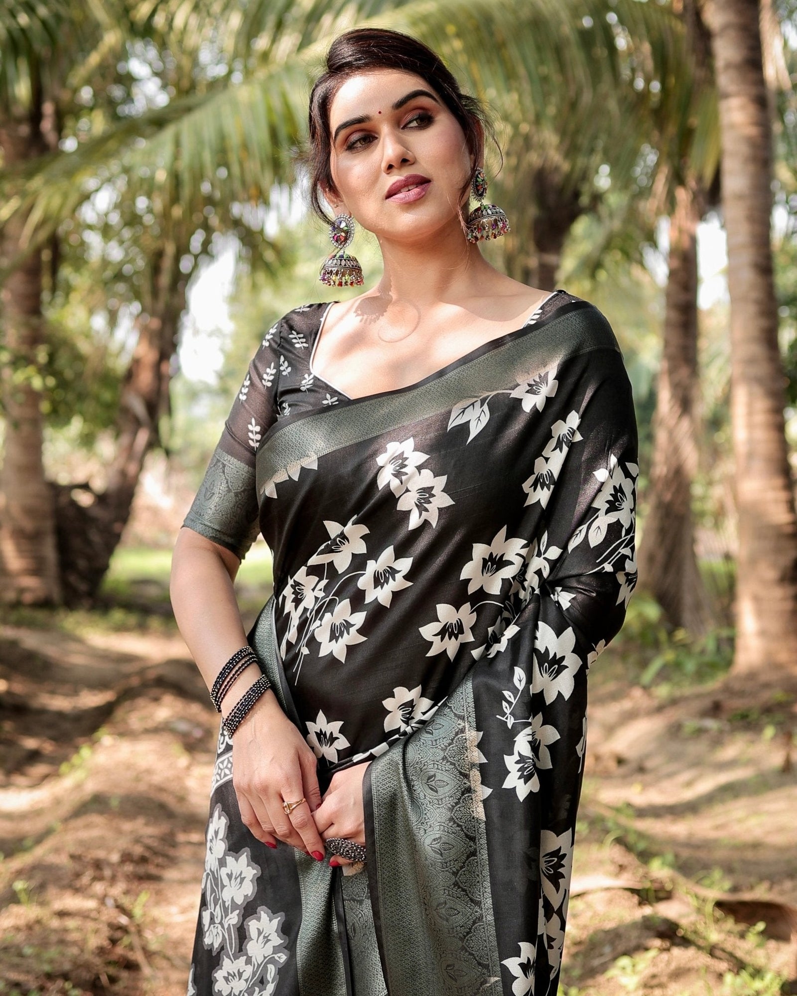 Elegant Black Tussar Silk Saree with Zari Embellished Border and Bold Floral Pallu DIGITAL PRINT