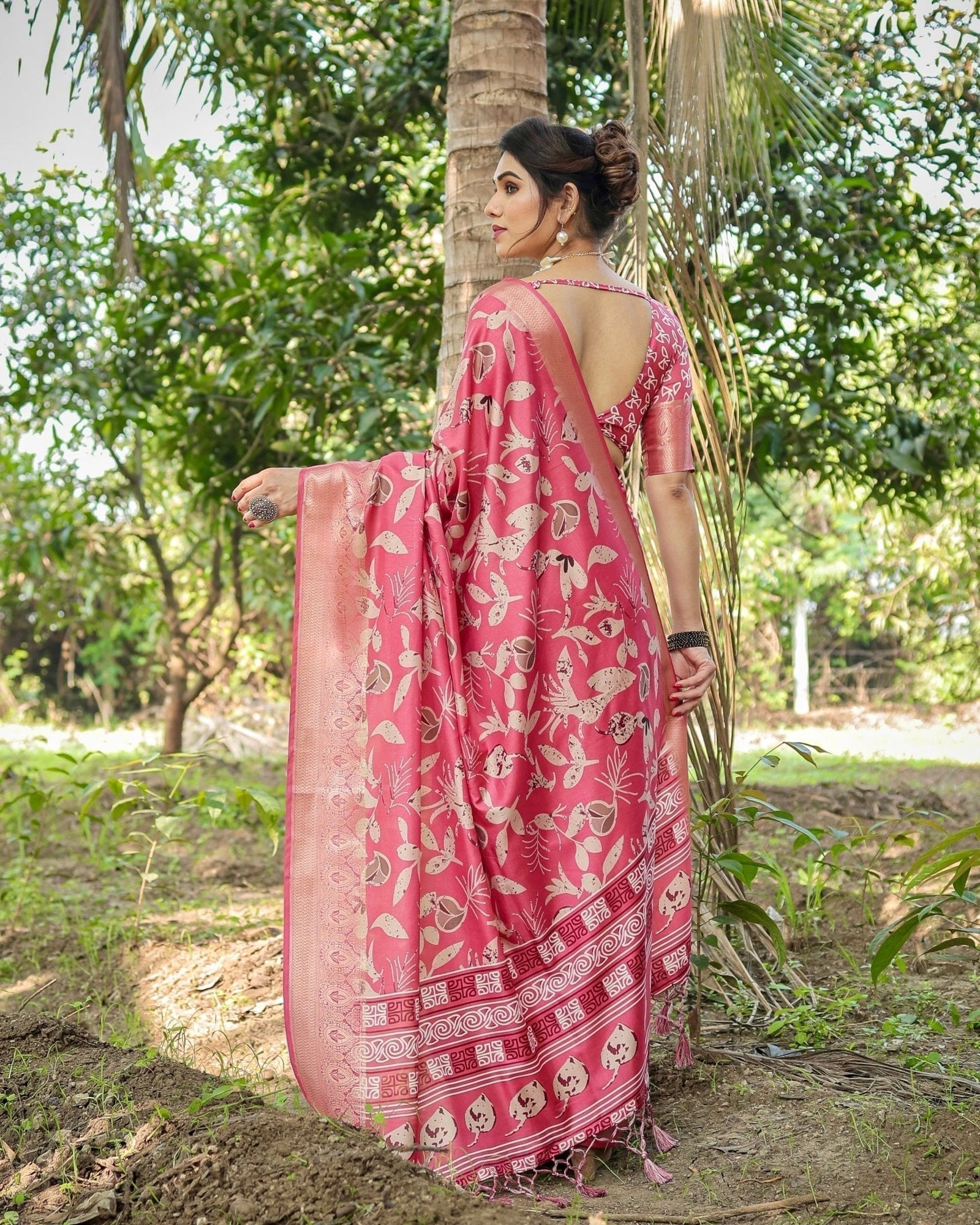 Vibrant Pink Tussar Silk Saree with Intricate Zari Border and Modern Floral Pallu DIGITAL PRINT