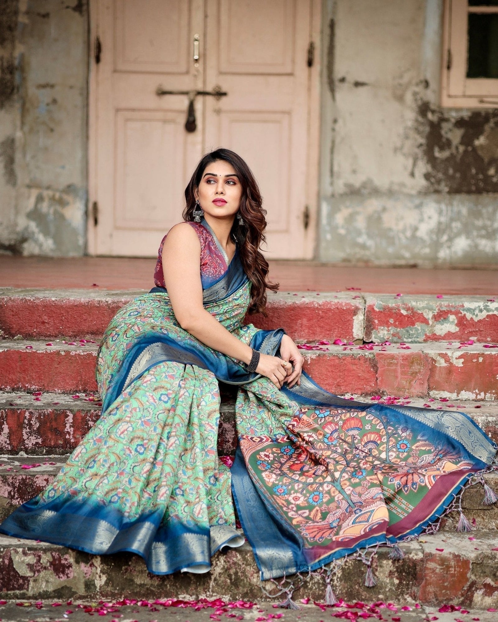 Majestic Blue and Green Digital Print Saree with Intricate Floral Motifs and Contrasting Pallu DIGITAL PRINT