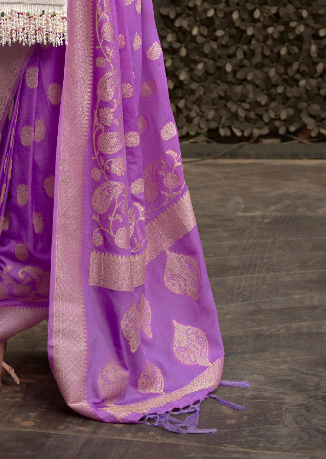 Purple Elegant Silk Blend Banarasi Saree with Unstitched Blouse Piece ClothsVilla