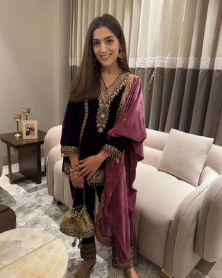 Purple Elegant Velvet Ensemble – Luxe Thread & Sequin Work ClothsVilla