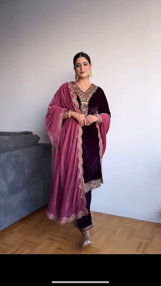 Purple Elegant Velvet Ensemble – Luxe Thread & Sequin Work ClothsVilla