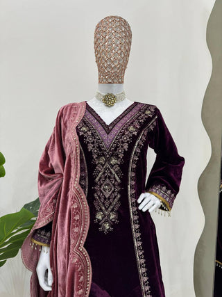 Purple Elegant Velvet Ensemble – Luxe Thread & Sequin Work ClothsVilla
