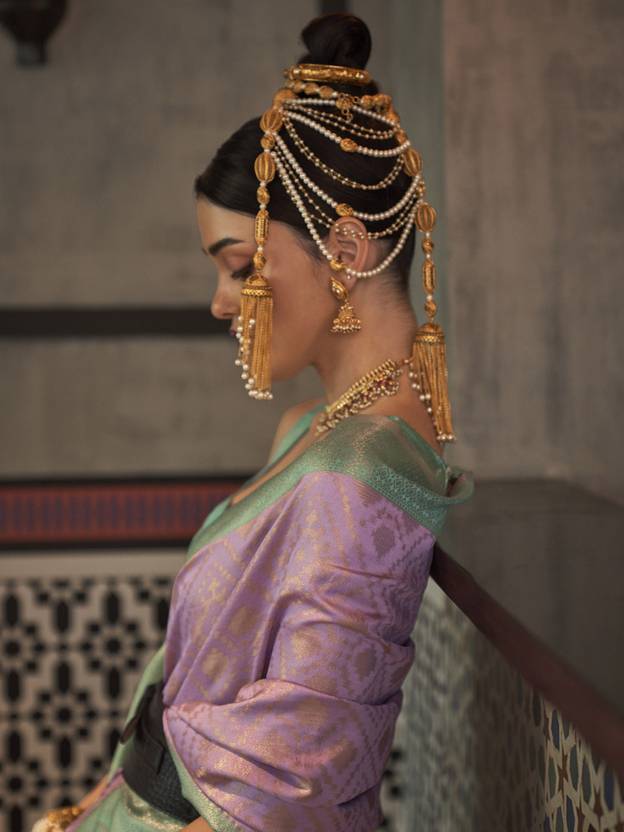 Purple Traditional Woven Kanjivaram Silk Blend Saree – Elegant & Versatile for All Occasions ClothsVilla