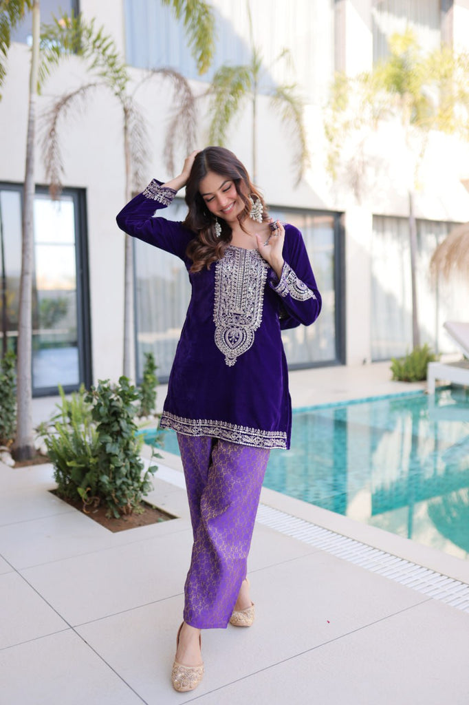 Purple Velvet Top Pant Set & Matching Batwa