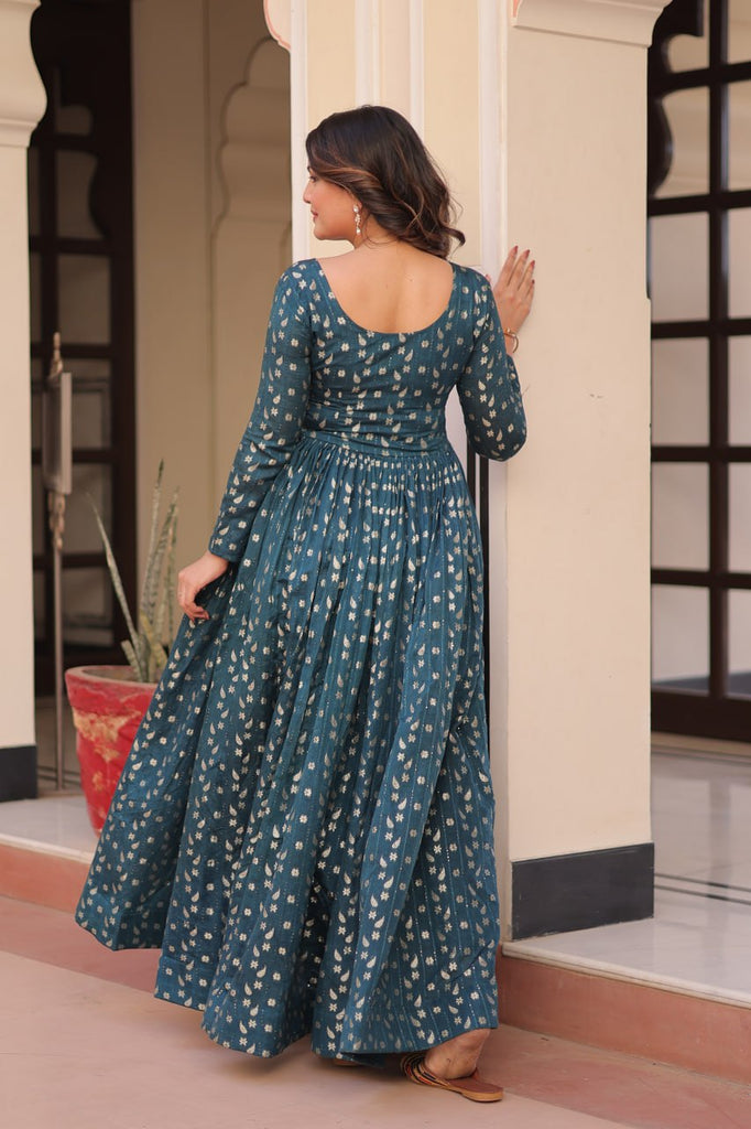 Rama Elegant Staple Jacquard Weaving Gown with Position Print Choli Clothsvilla
