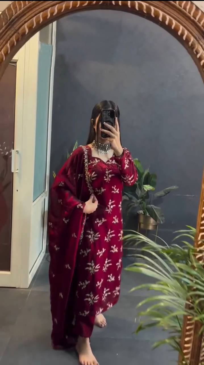 Rani Pink Elegant Crunchy Silk Ensemble ClothsVilla
