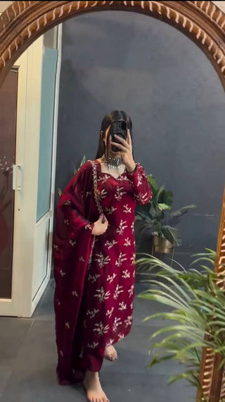 Rani Pink Elegant Crunchy Silk Ensemble ClothsVilla